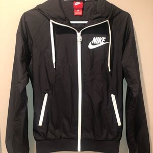 Women’s Nike Windbreaker